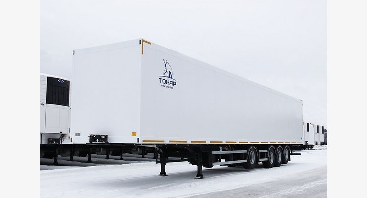 Полуприцеп изотермический Тонар R4-16 модель 97855 — передняя часть с логотипом